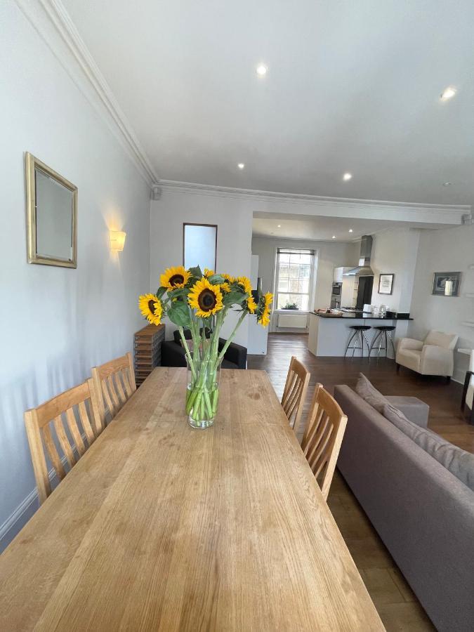 Victoria Maisonette Apartment ลอนดอน ภายนอก รูปภาพ