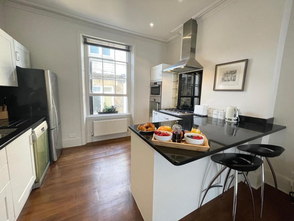 Victoria Maisonette Apartment ลอนดอน ภายนอก รูปภาพ