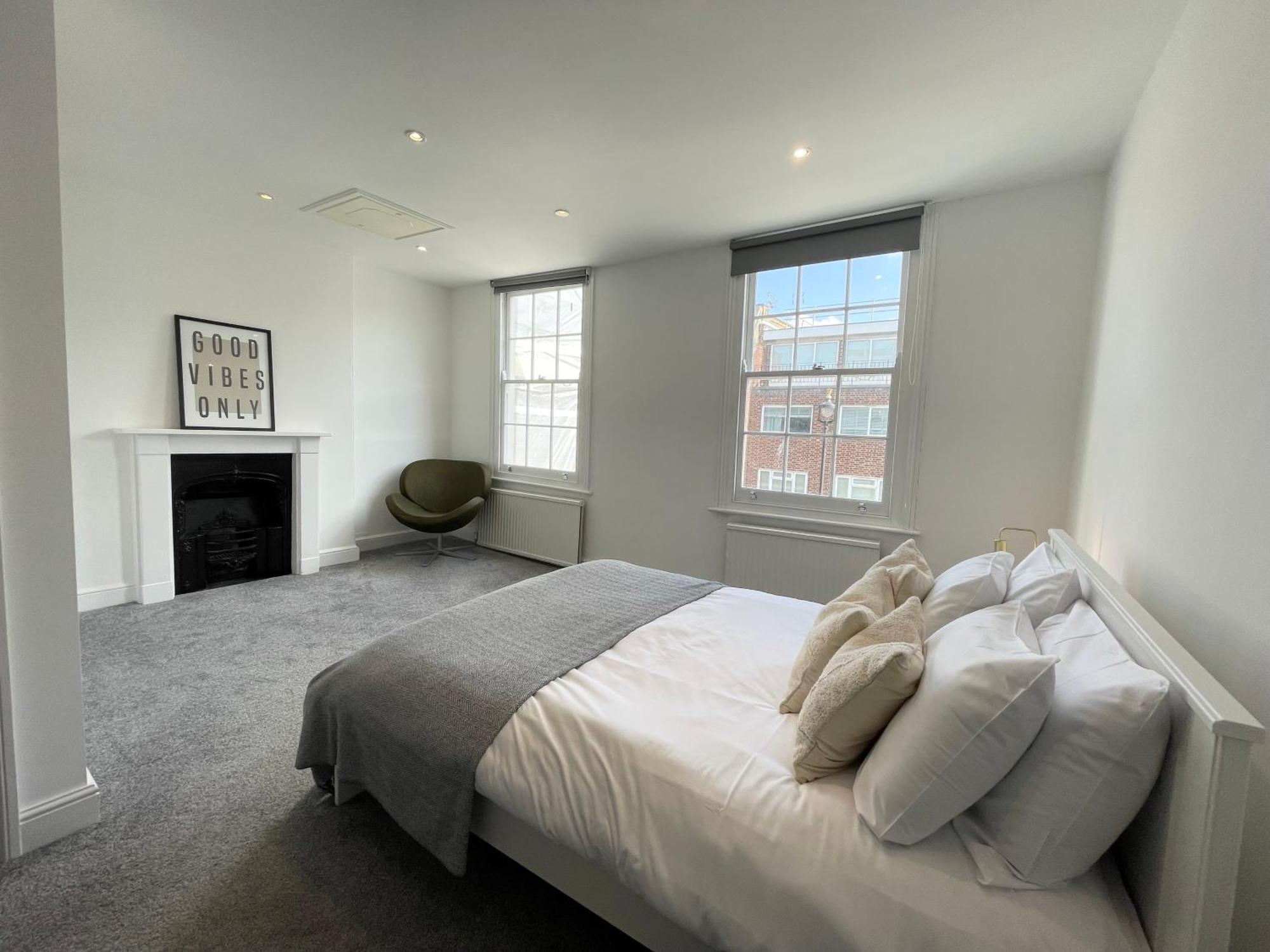 Victoria Maisonette Apartment ลอนดอน ภายนอก รูปภาพ