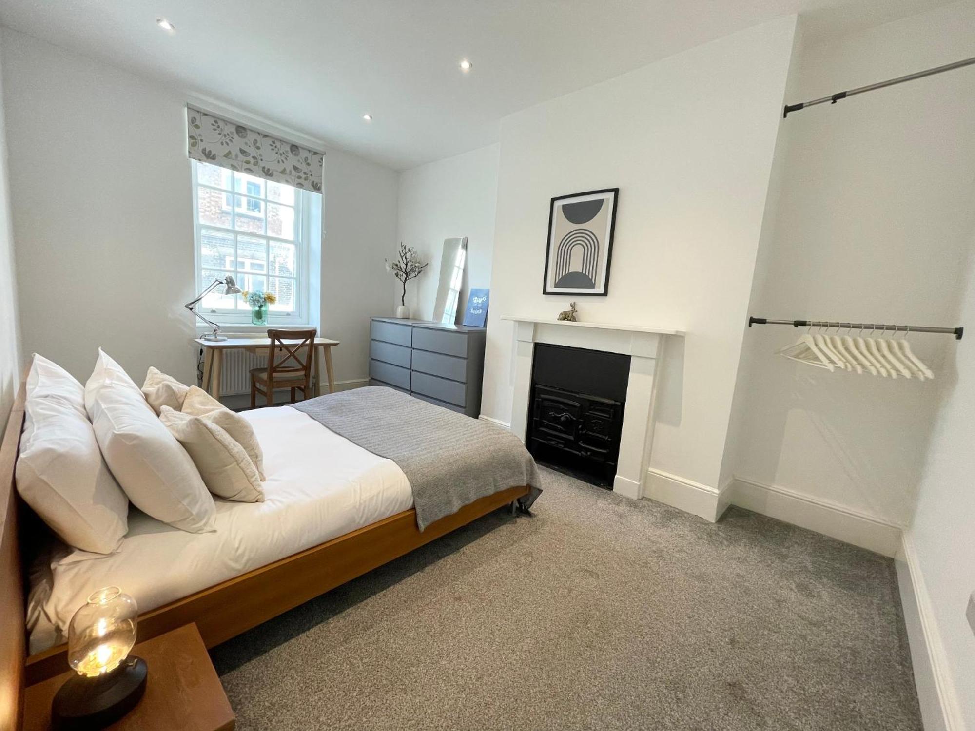 Victoria Maisonette Apartment ลอนดอน ภายนอก รูปภาพ